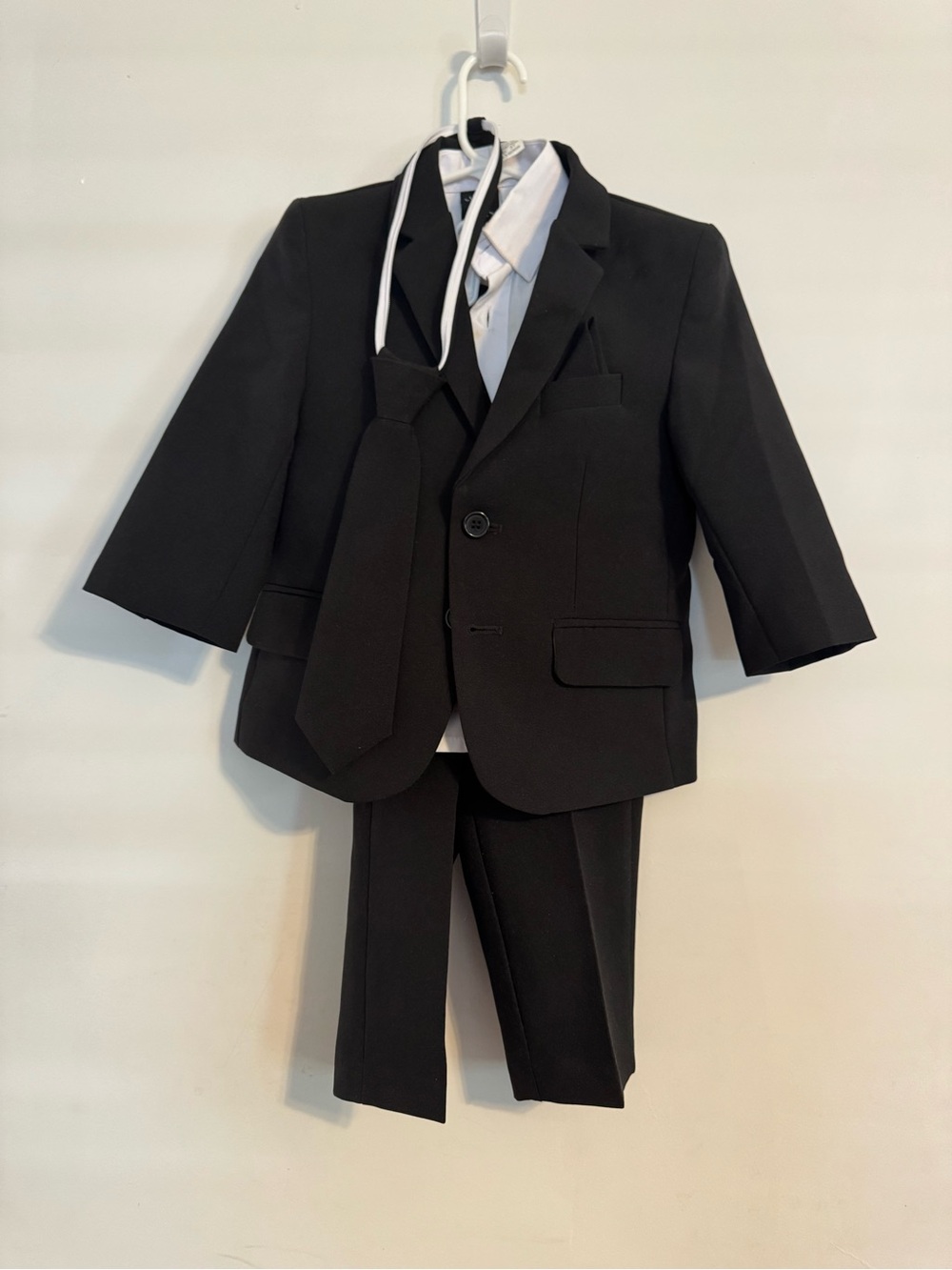 Boys Black 3-Piece Suit with Tie